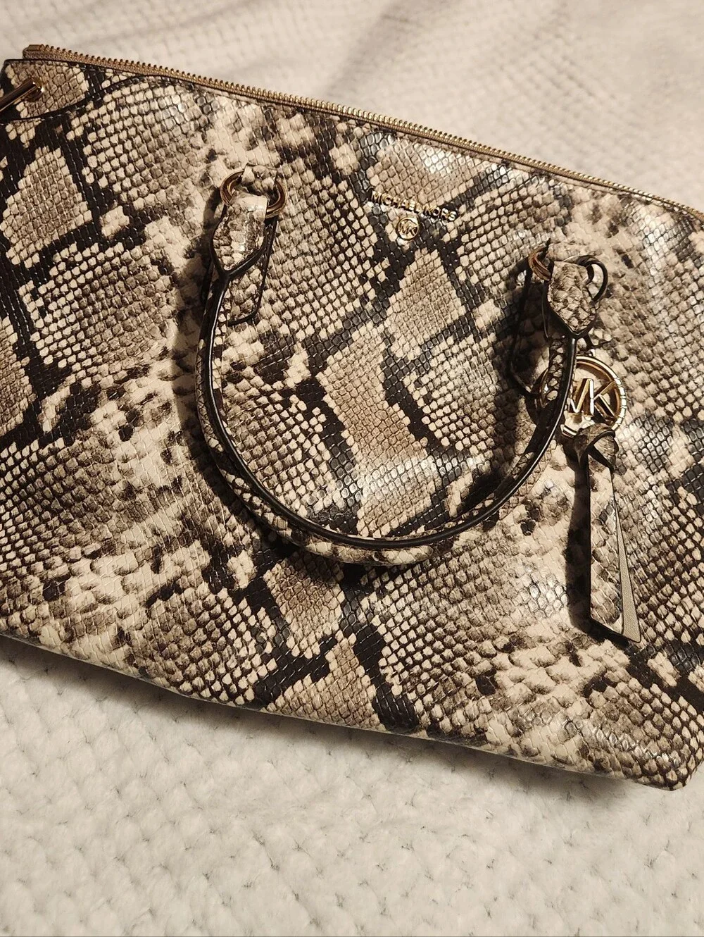 Michael KORS ELSON PYTHON Satchel